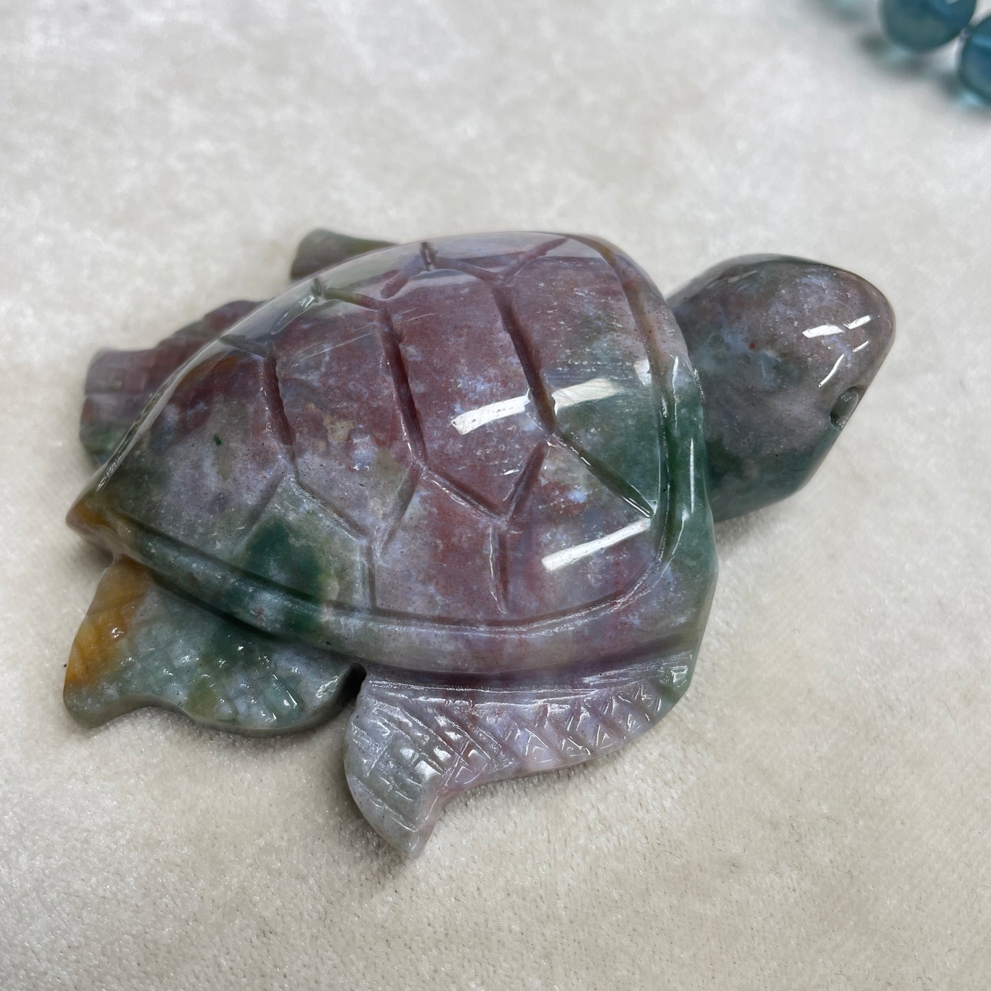 Colorful agate turtles with beautiful color and great polished