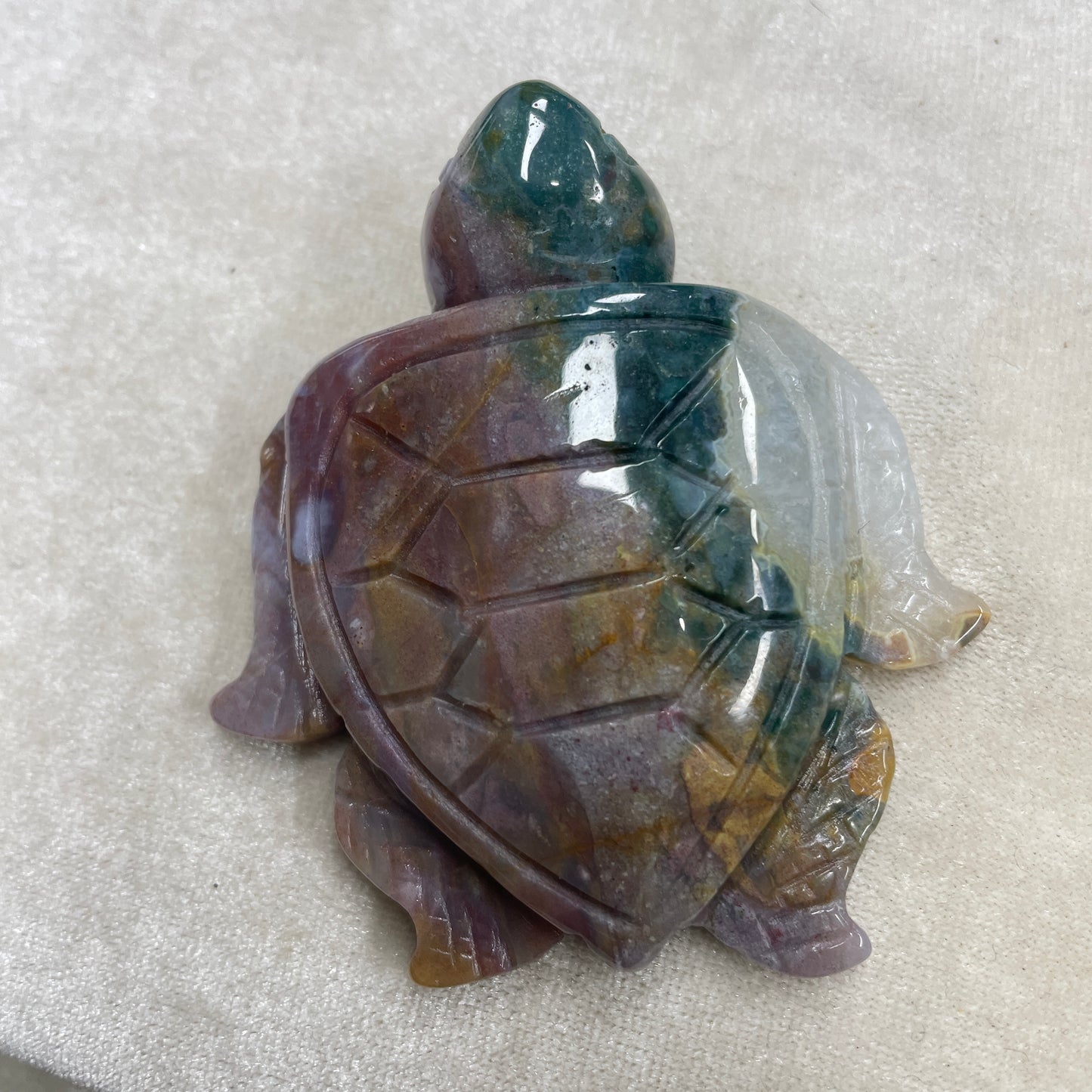 Colorful agate turtles with beautiful color and great polished