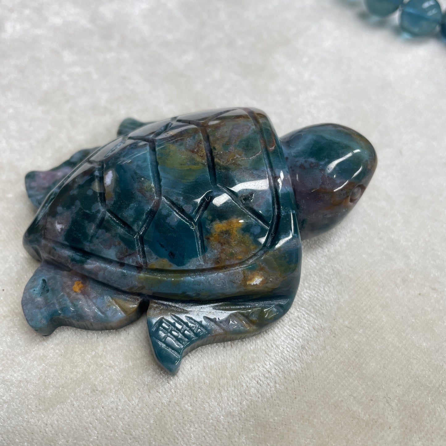 Colorful agate turtles with beautiful color and great polished